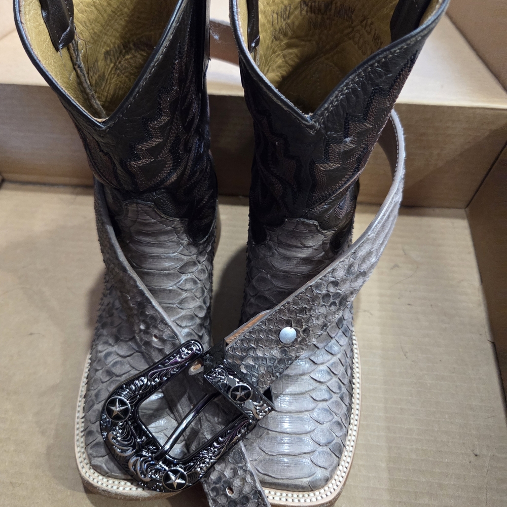 Python Skin Boots and Matching belt - Picture 2 of 6